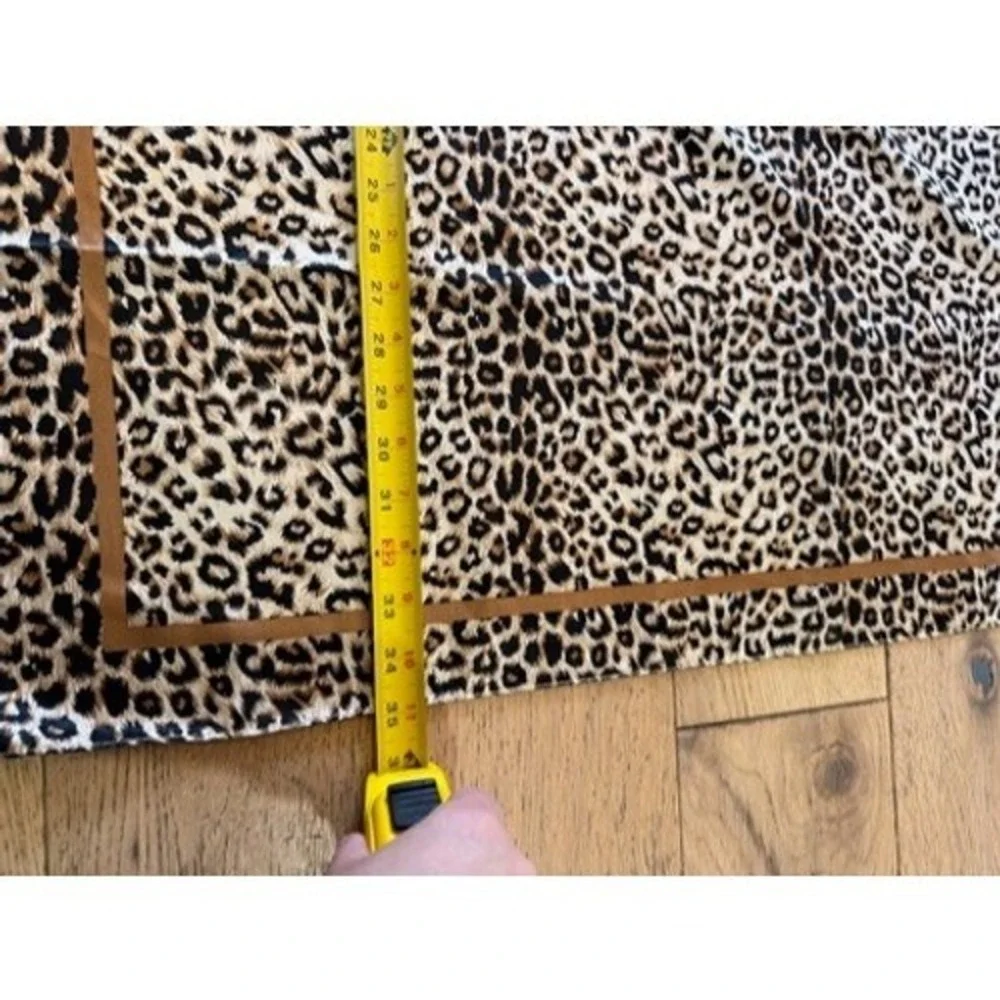 Leopard Print Scarf 100% Silk‎ Brown Excellent Cond. Square Animal Print (1727)
